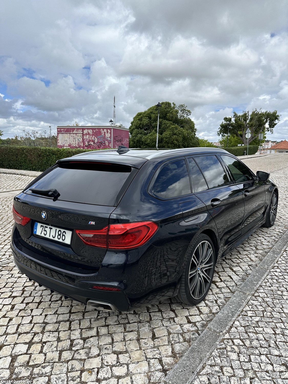 BMW 525 Touring Pack M - 17 — photo 3