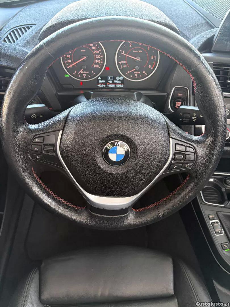 BMW 218 D cabrio line sport — fotografia 3