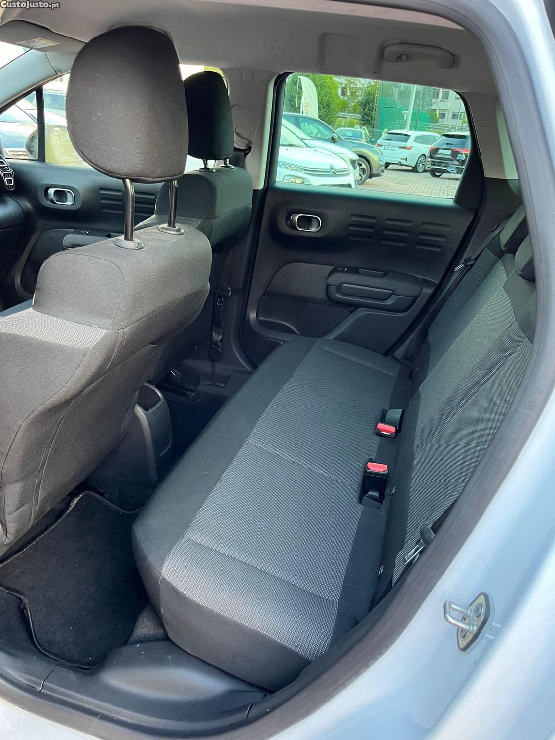 Citroën C3 Aircross 1.5 BlueHDi Shine — fotografia 6