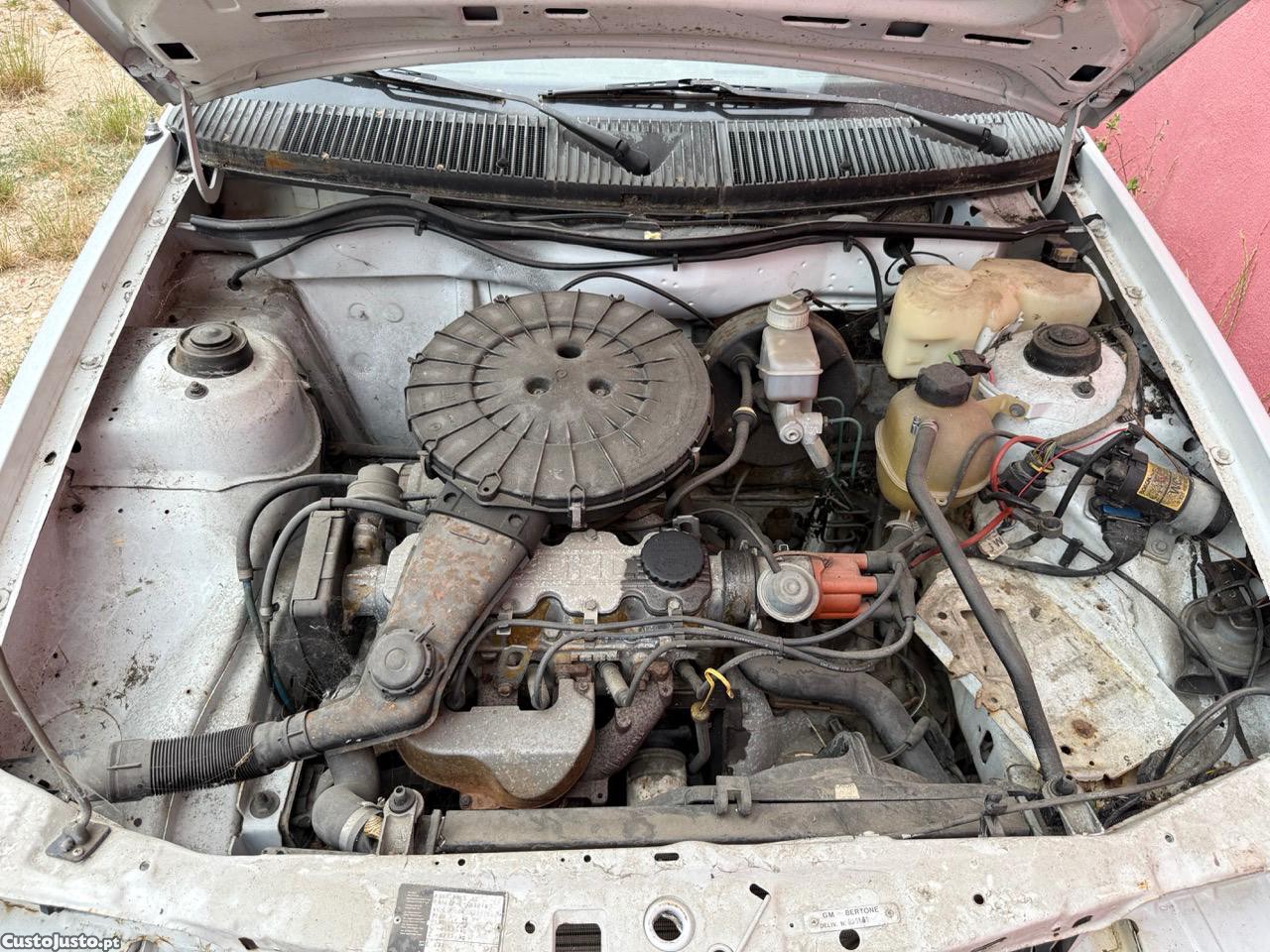 Opel Kadett E Cabrio 1.4 — fotografia 3