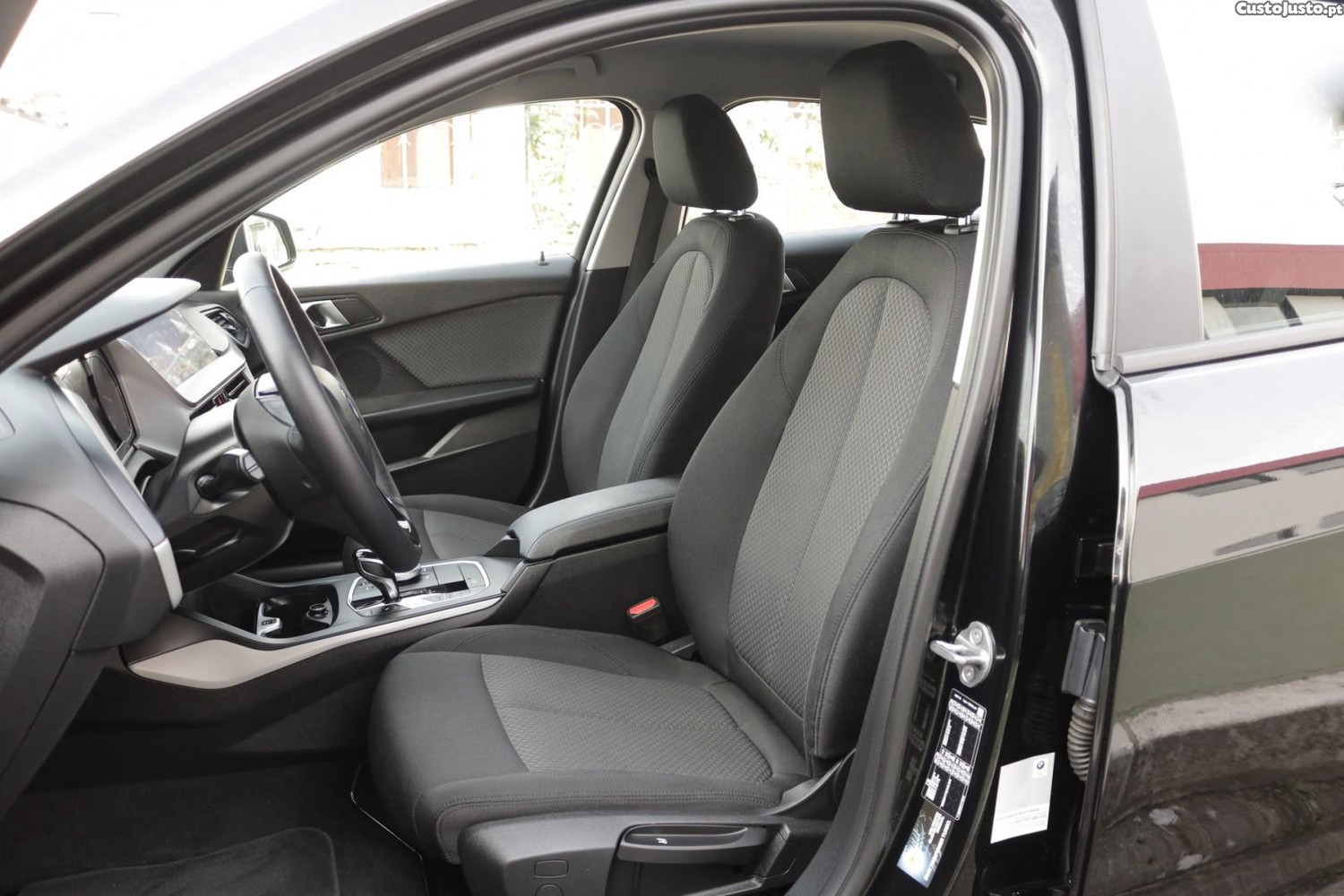 BMW 116 d Corporate Edition Auto — fotografia 43