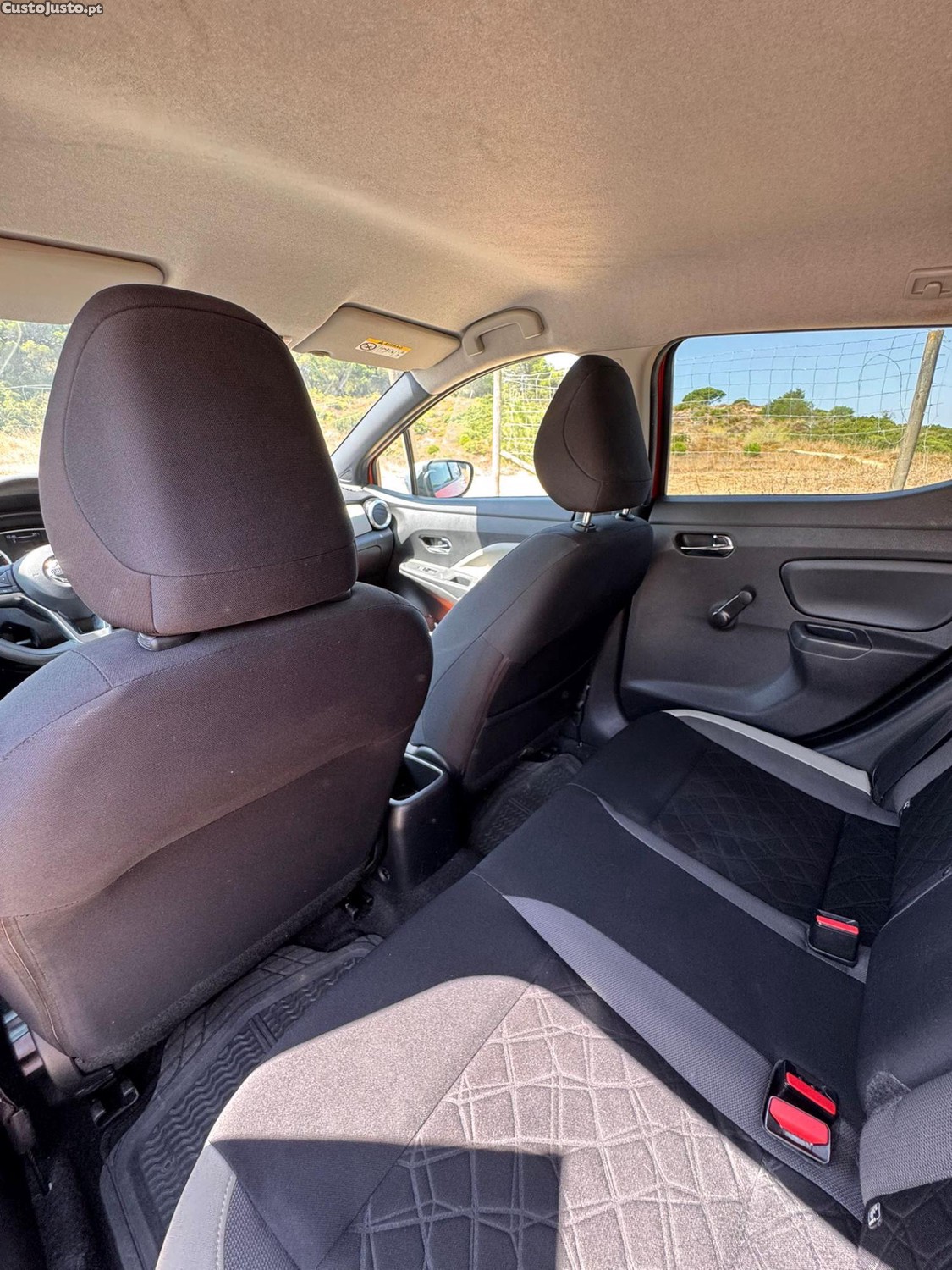Nissan Micra Acenta — fotografia 5