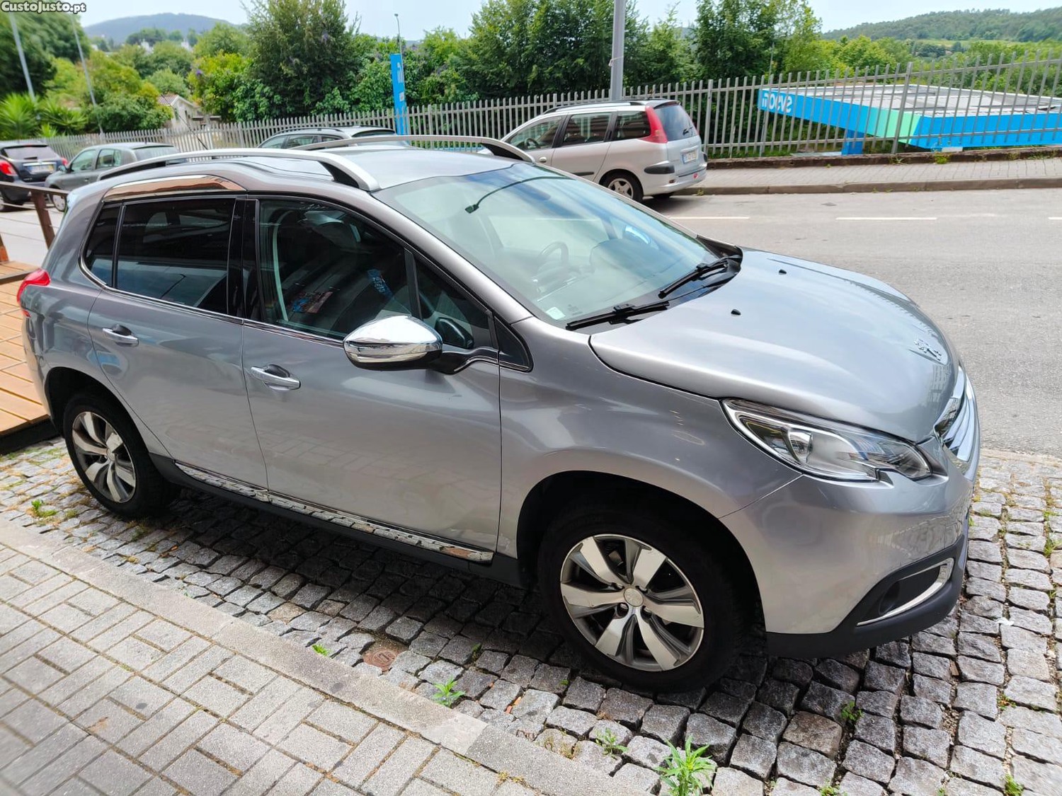 Peugeot 2008 1.2 Allure — photo 3