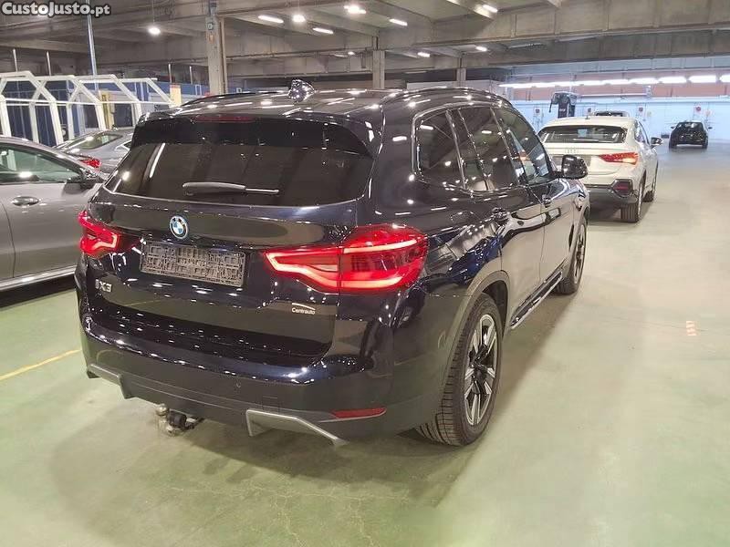 BMW iX3 Ambient - 21 — photo 2