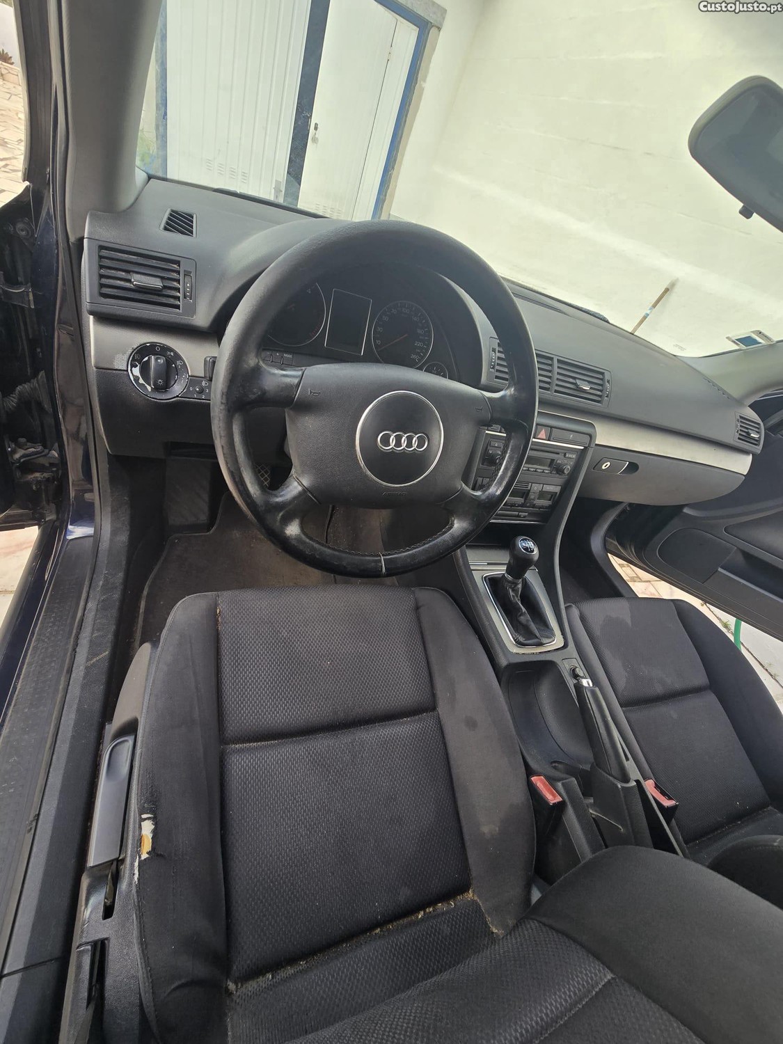 Audi A4 (8E) — fotografia 8