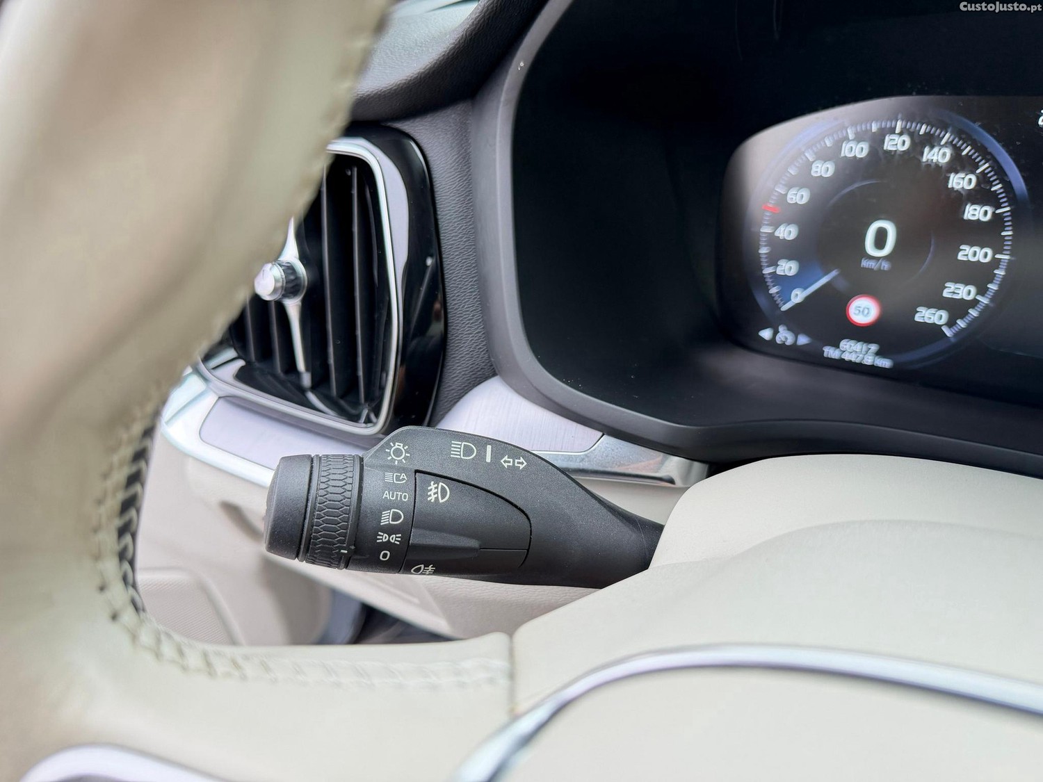 Volvo V60 2.0 T6 AWD TE Inscription Expression — fotografia 5