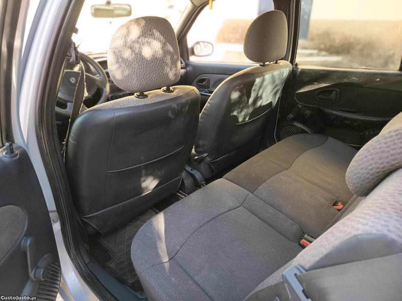 Renault Clio 1.2 — fotografia 4