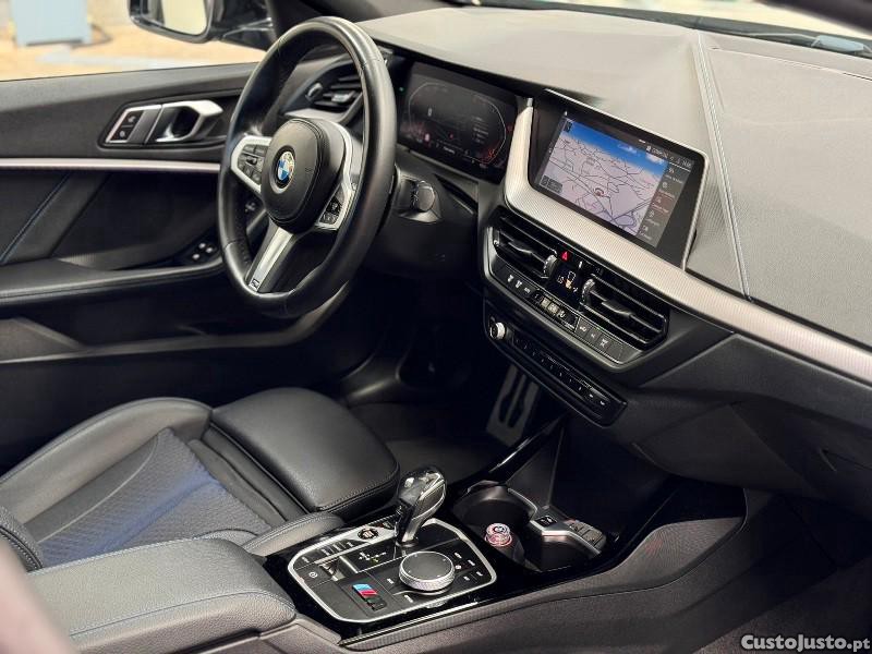 BMW 118 d Pack Desportivo M — fotografia 26