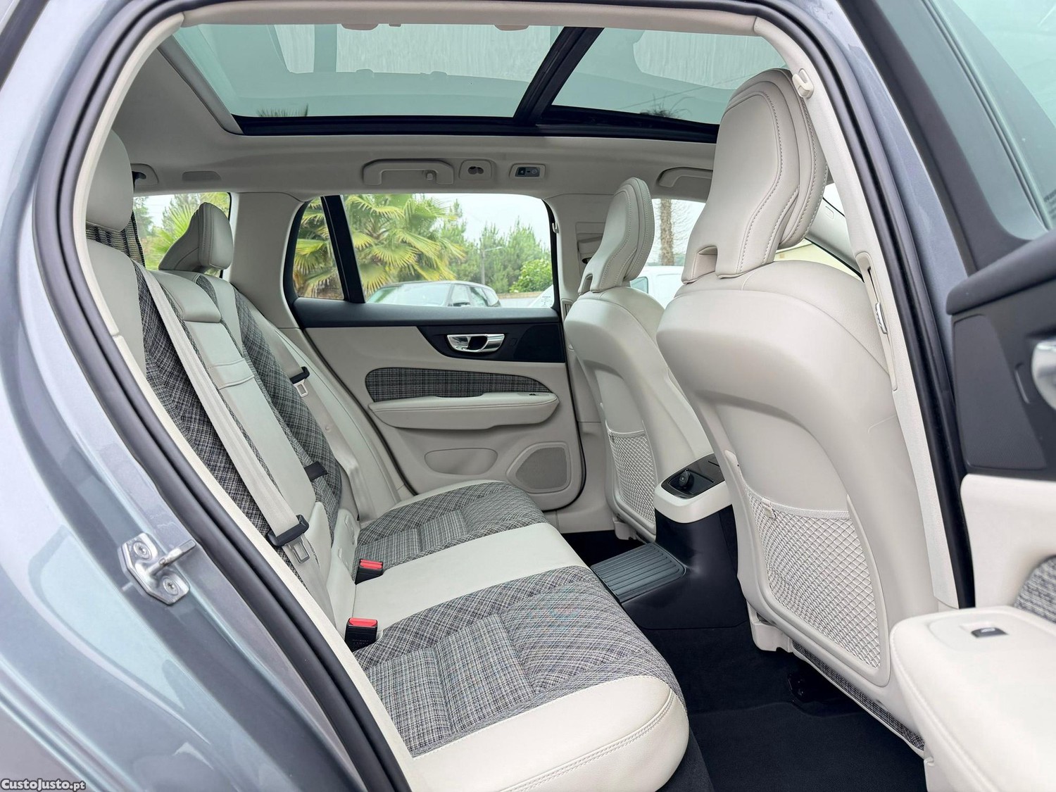 Volvo V60 2.0 T6 AWD TE Inscription Expression — fotografia 25