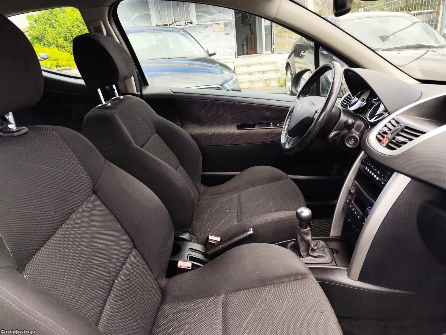 Peugeot 207 1.4 16V Sport — fotografia 6