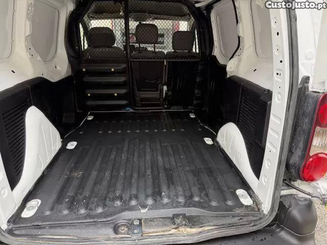 Citroën Berlingo 1.6 e-hdi exclusive — fotografia 6