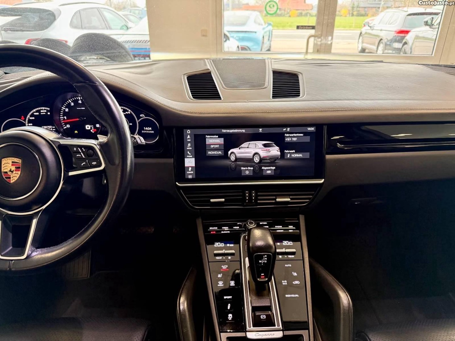 Porsche Cayenne V6 — fotografia 11