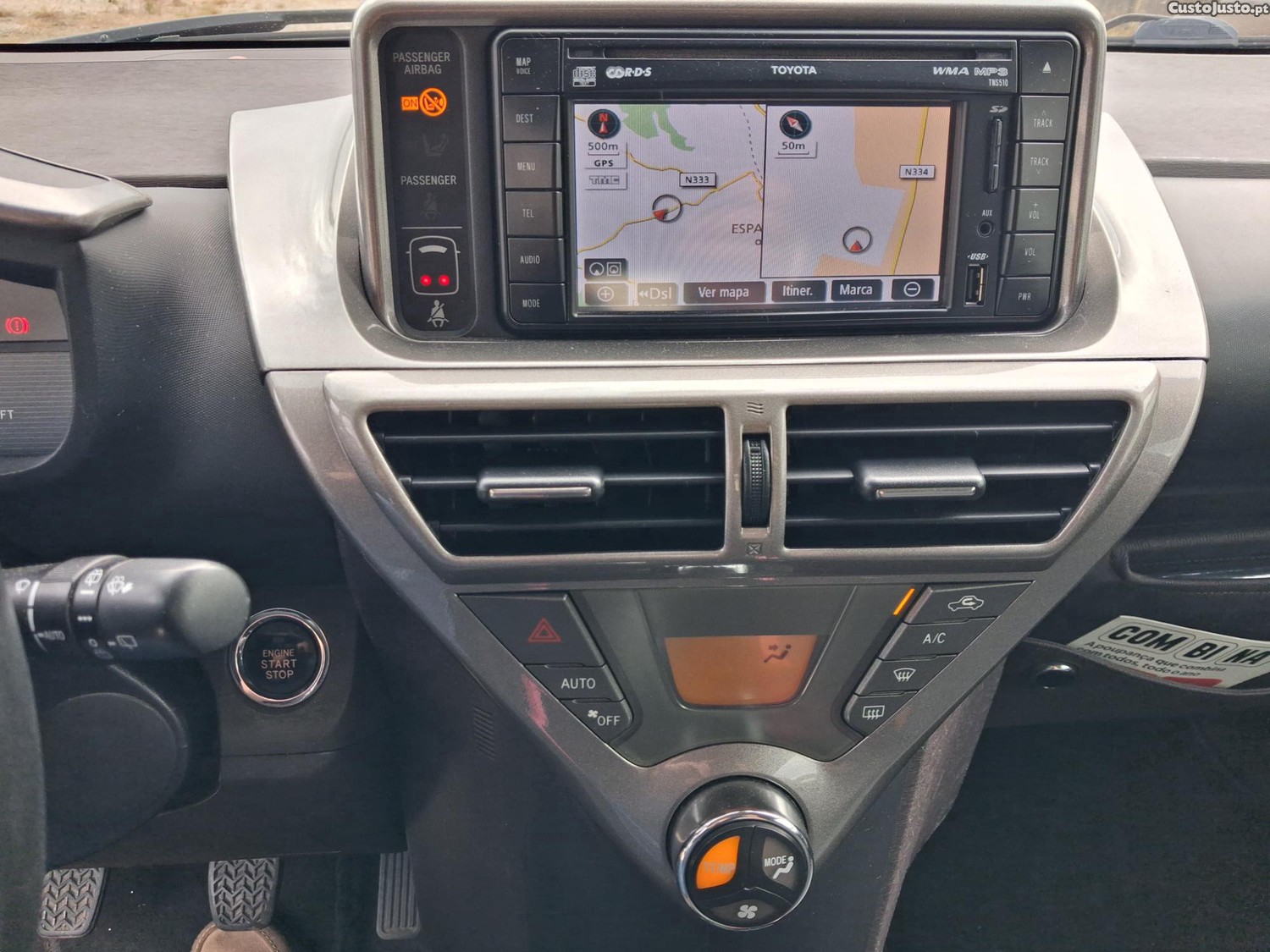 Toyota iQ 1.0 Gasolina — fotografia 10