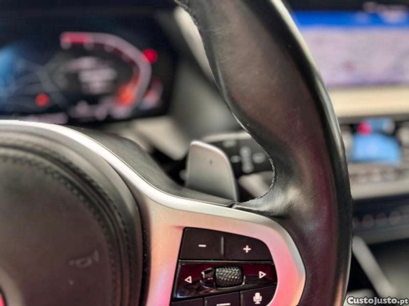 BMW 118 d Pack Desportivo M — fotografia 4