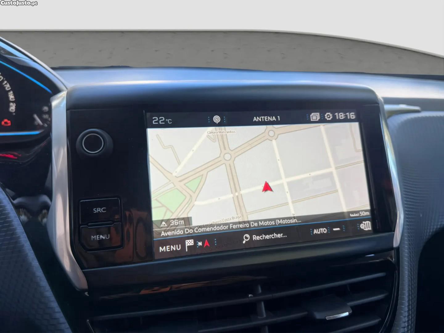 Peugeot 2008 1.2 PureTech Allure — fotografia 5