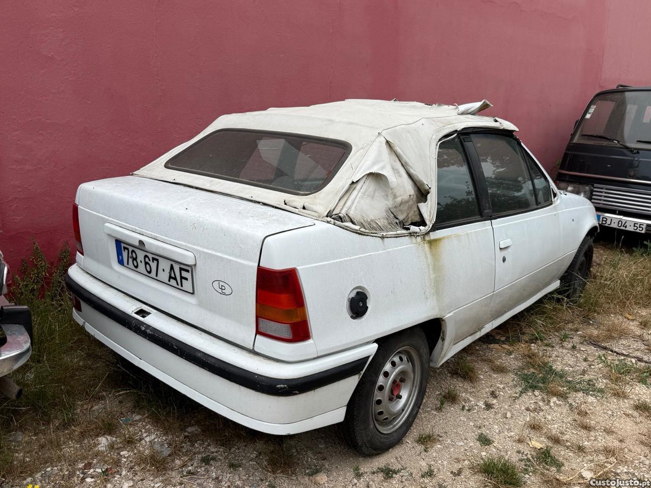 Opel Kadett E Cabrio 1.4 — fotografia 10