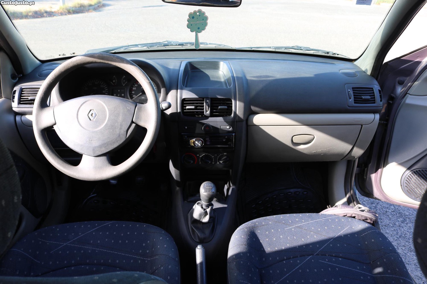 Renault Clio 1.5 dci — fotografia 4