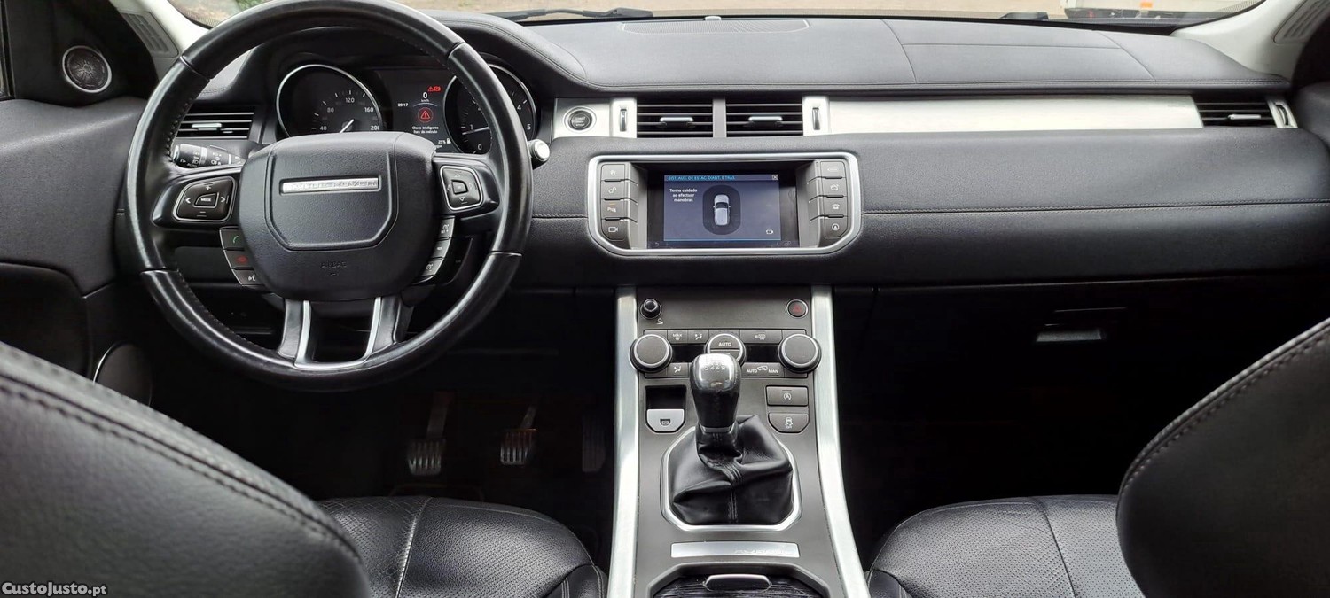 Land Rover Evoque 2.0 eD4 SE — fotografia 3