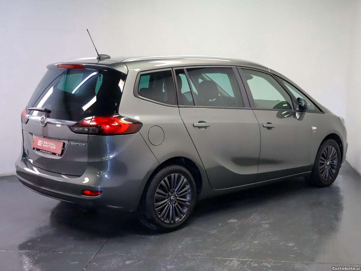 Opel Zafira 1.6 CDTi 120 Anos S/S - 19 — photo 3