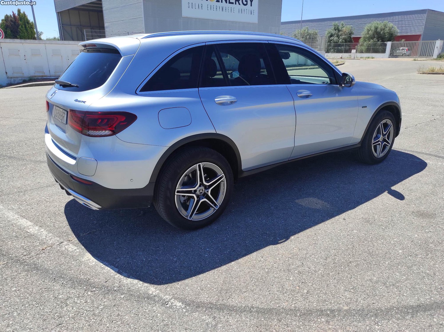 Mercedes-Benz GLC 300 de 4Matic 9G-TRONIC AMG Line — fotografia 7