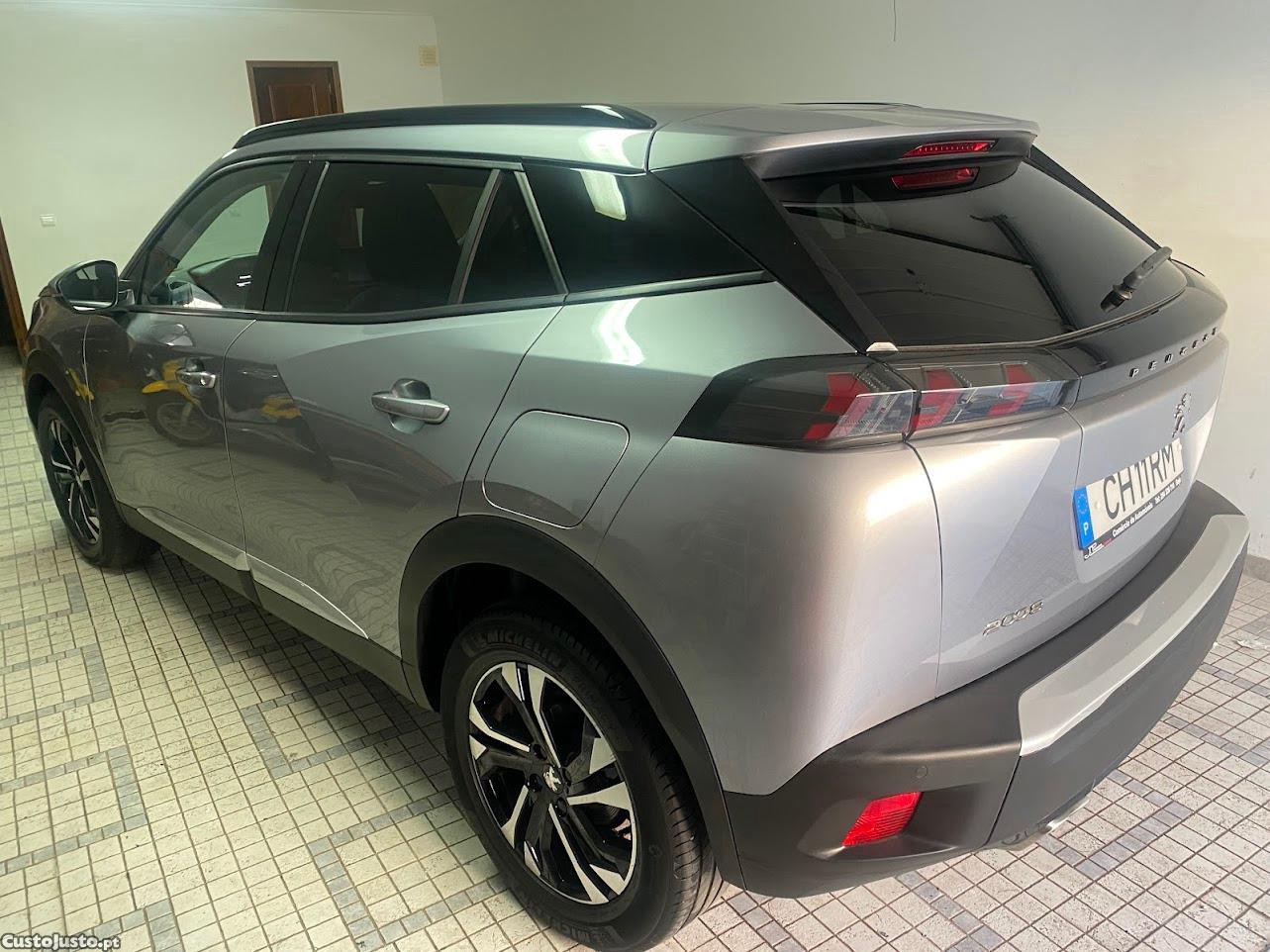 Peugeot 2008 1.2 Allure — fotografia 6