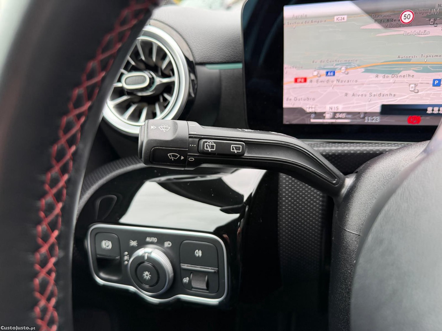 Mercedes-Benz A 200 d AMG Line Aut. — fotografia 7