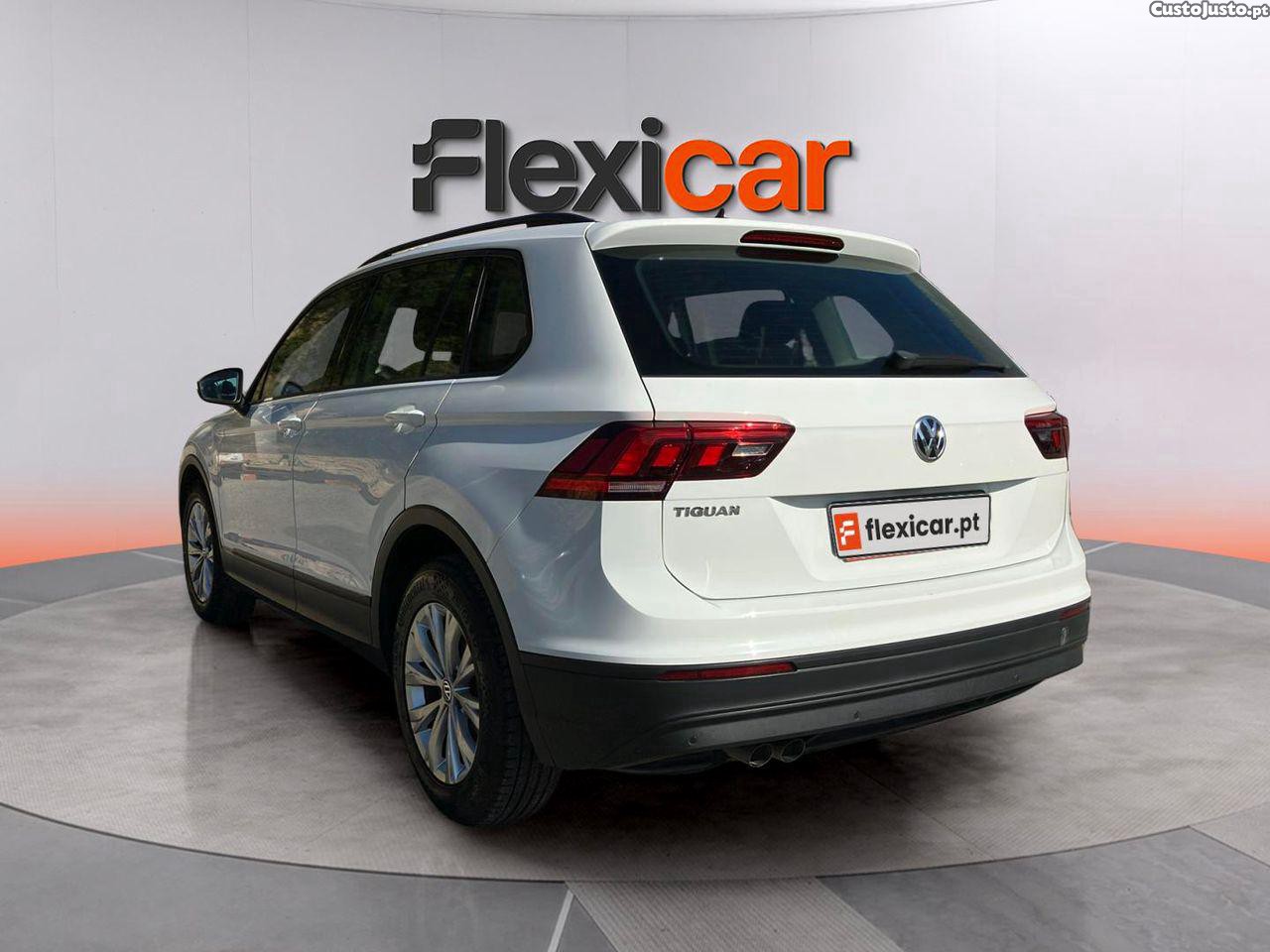 VW Tiguan 1.6 TDI Tech - 20 — photo 5