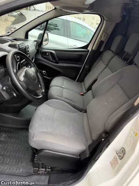 Citroën Berlingo 1.6 e-hdi exclusive — fotografia 3