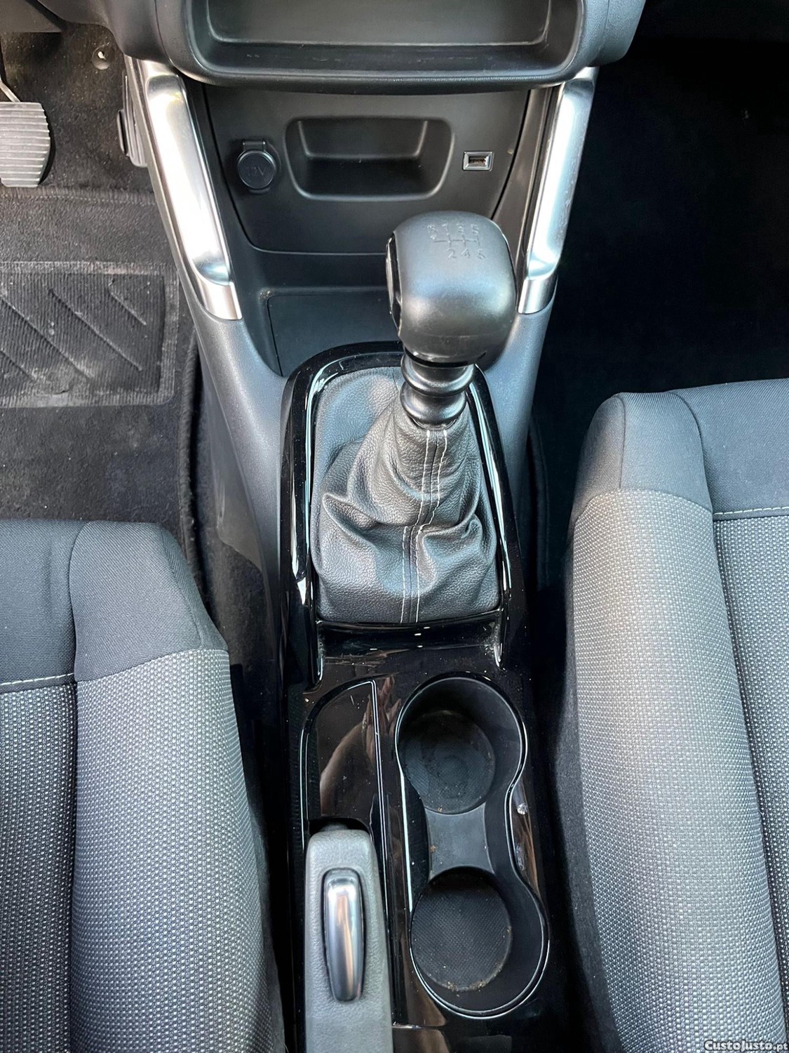 Citroën C3 Aircross 1.5 BlueHDi Shine — fotografia 12