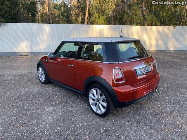 MINI Cooper D 1.6 110 CV 2013 - 13 — photo 4
