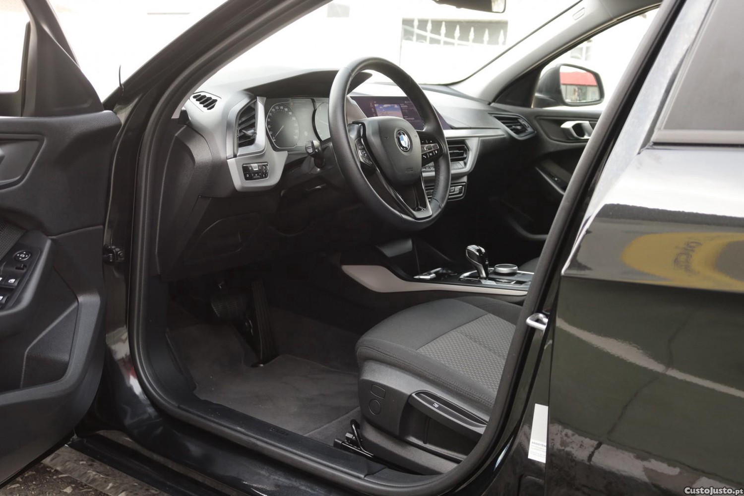 BMW 116 d Corporate Edition Auto — fotografia 44