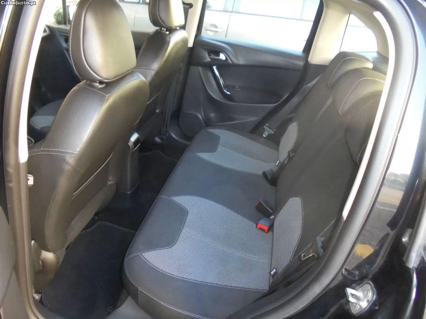 Citroën C3 1.2 puretech elle — fotografia 5