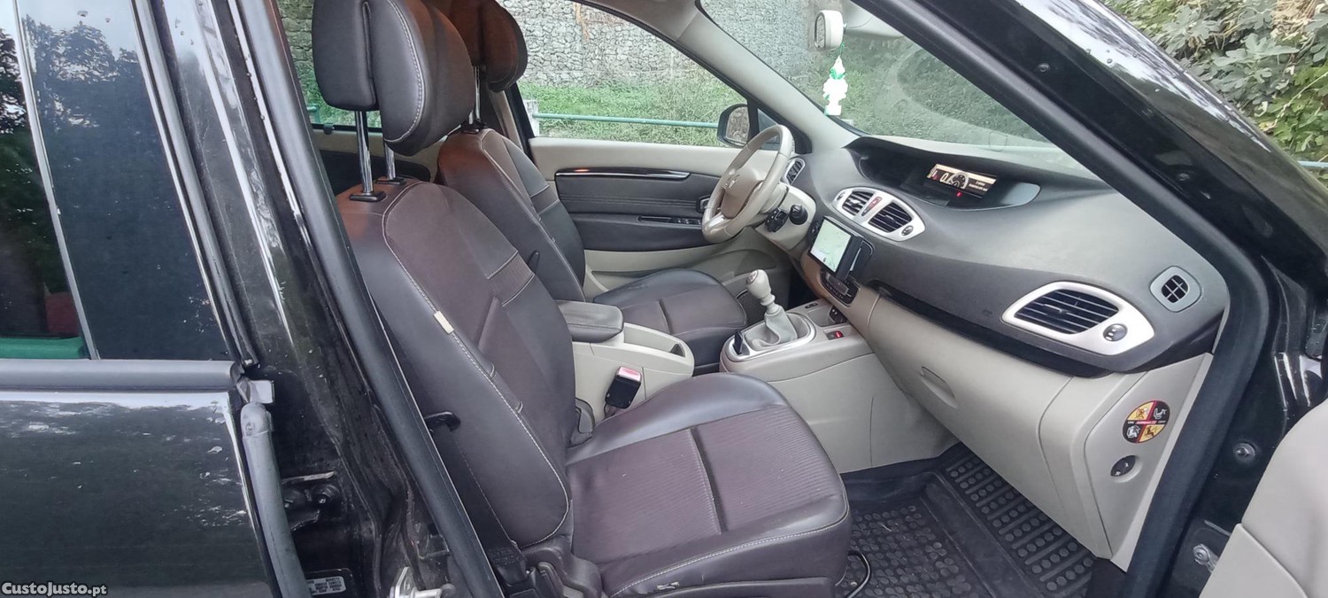 Renault Scénic Luxe — photo 5