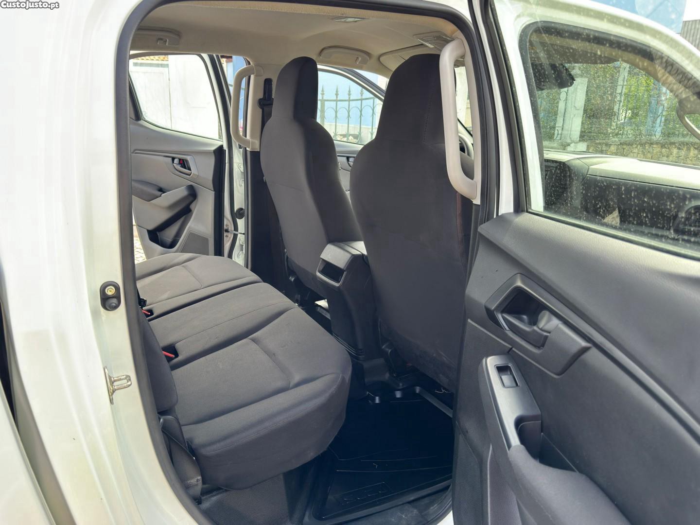 Isuzu D-Max 1.9 Ddi CD 4WD L 164cv — fotografia 20