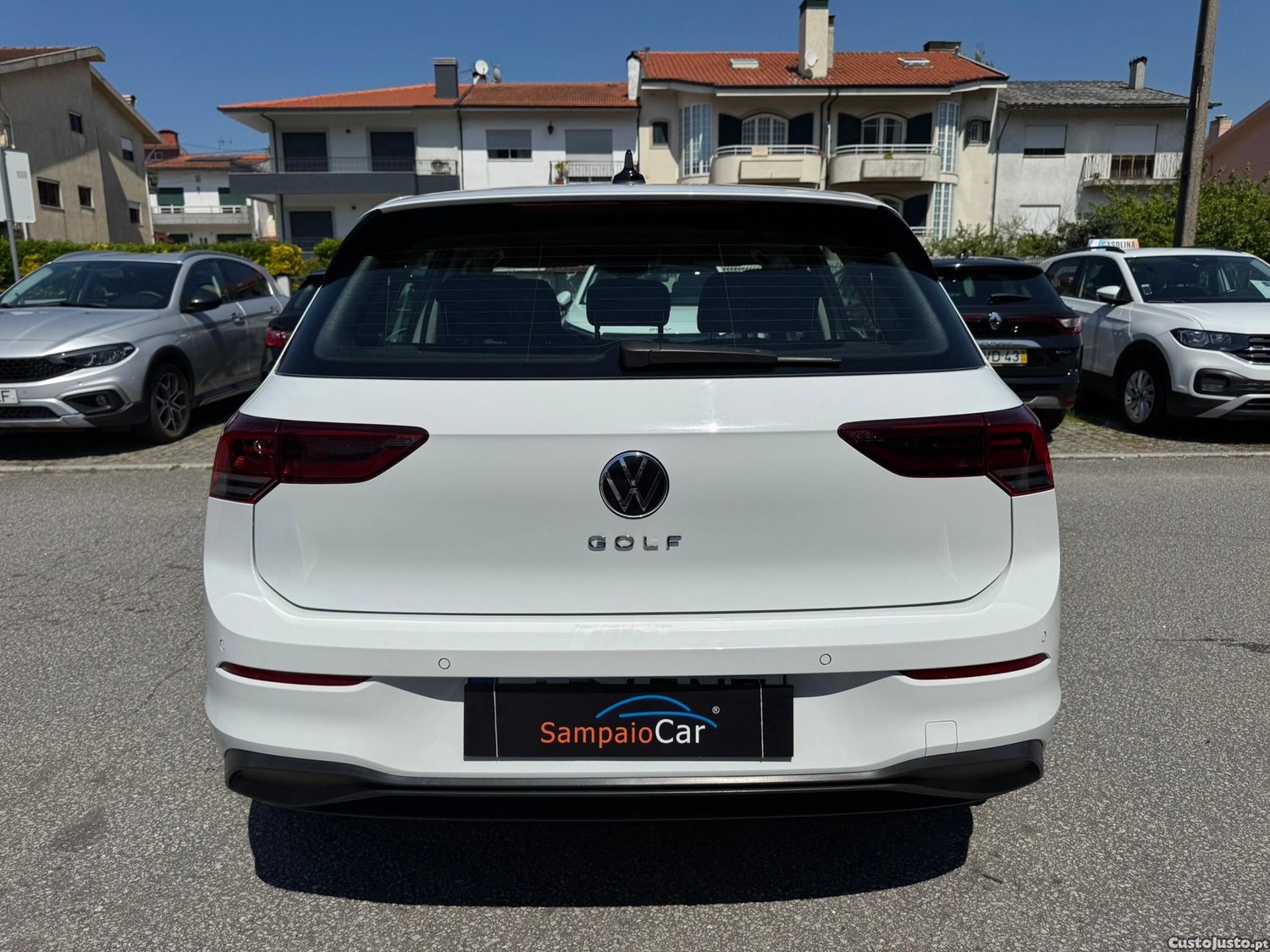 Volkswagen Golf 2.0 TDI Conceptline — fotografia 14