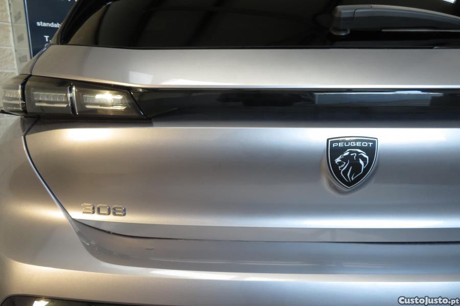 Peugeot 308 1.2 PureTech Allure — fotografia 5