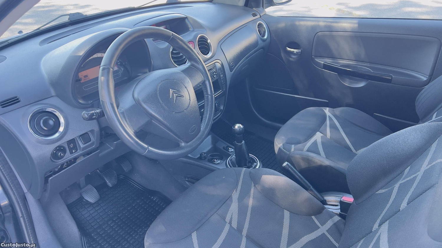 Citroën C2 1.4 hdi vtr — fotografia 3