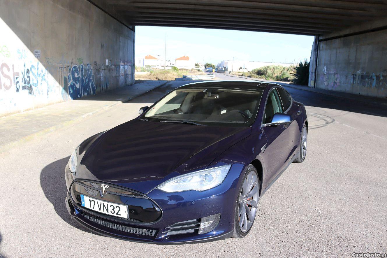 Tesla Model S Performance 85+ — fotografia 11