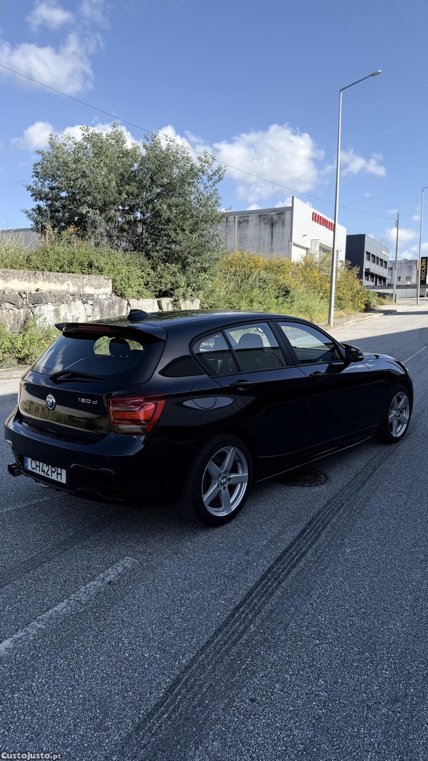 BMW 120 Xdrive — fotografia 9