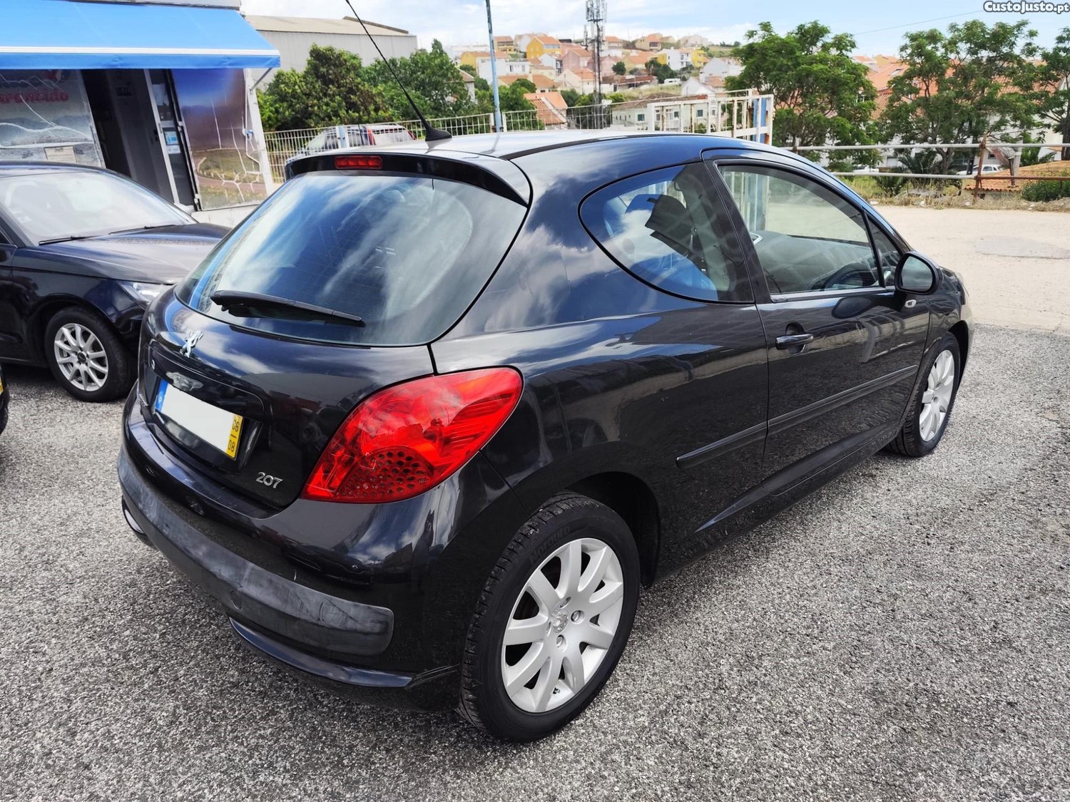 Peugeot 207 1.4 16V Sport — fotografia 10
