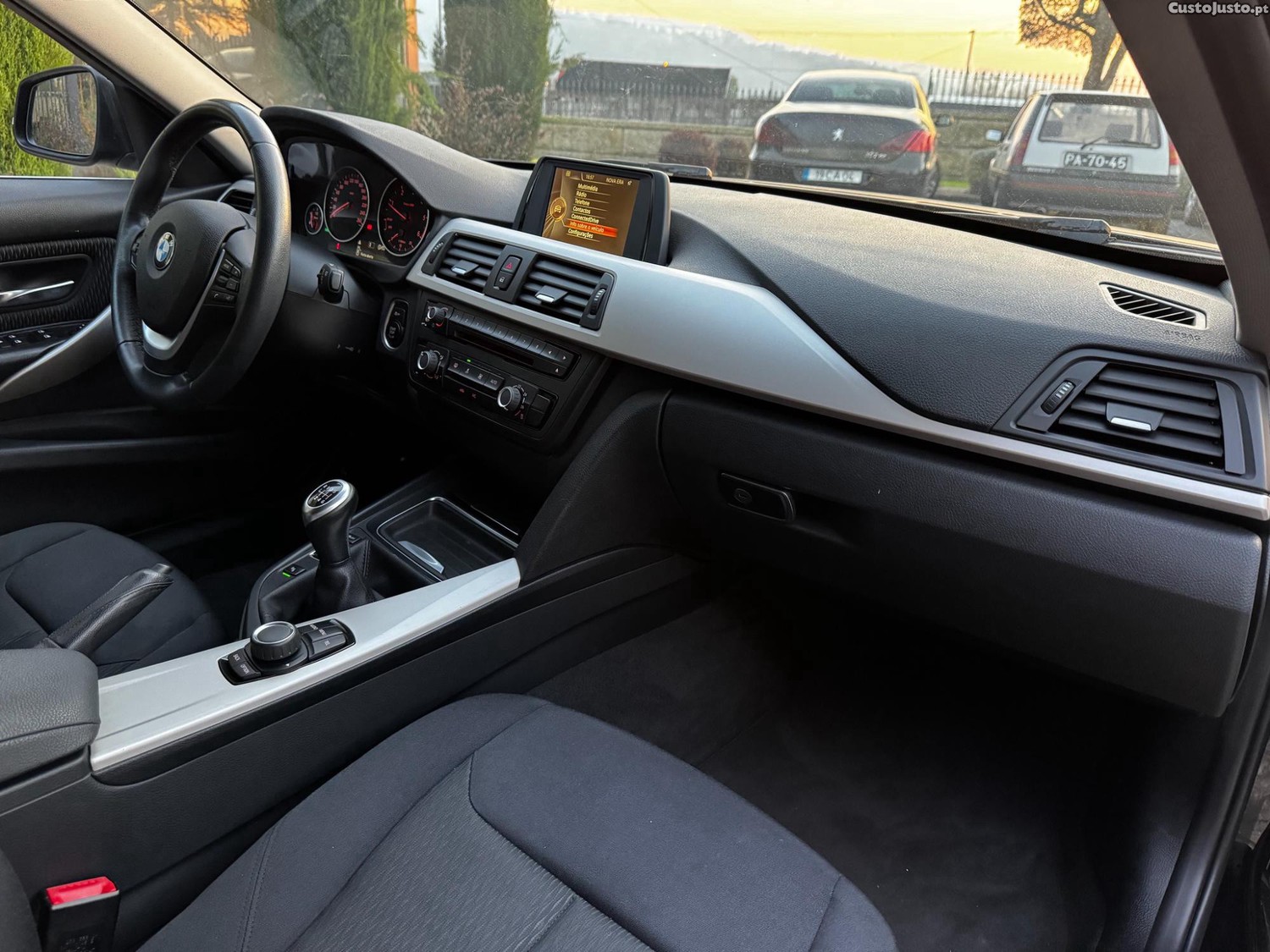BMW 318 d Sport — fotografia 5