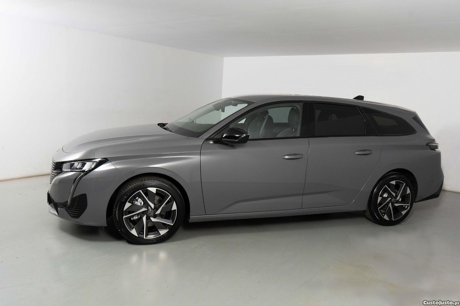 Peugeot 308 SW 1.2 PureTech Allure Pack — fotografia 21