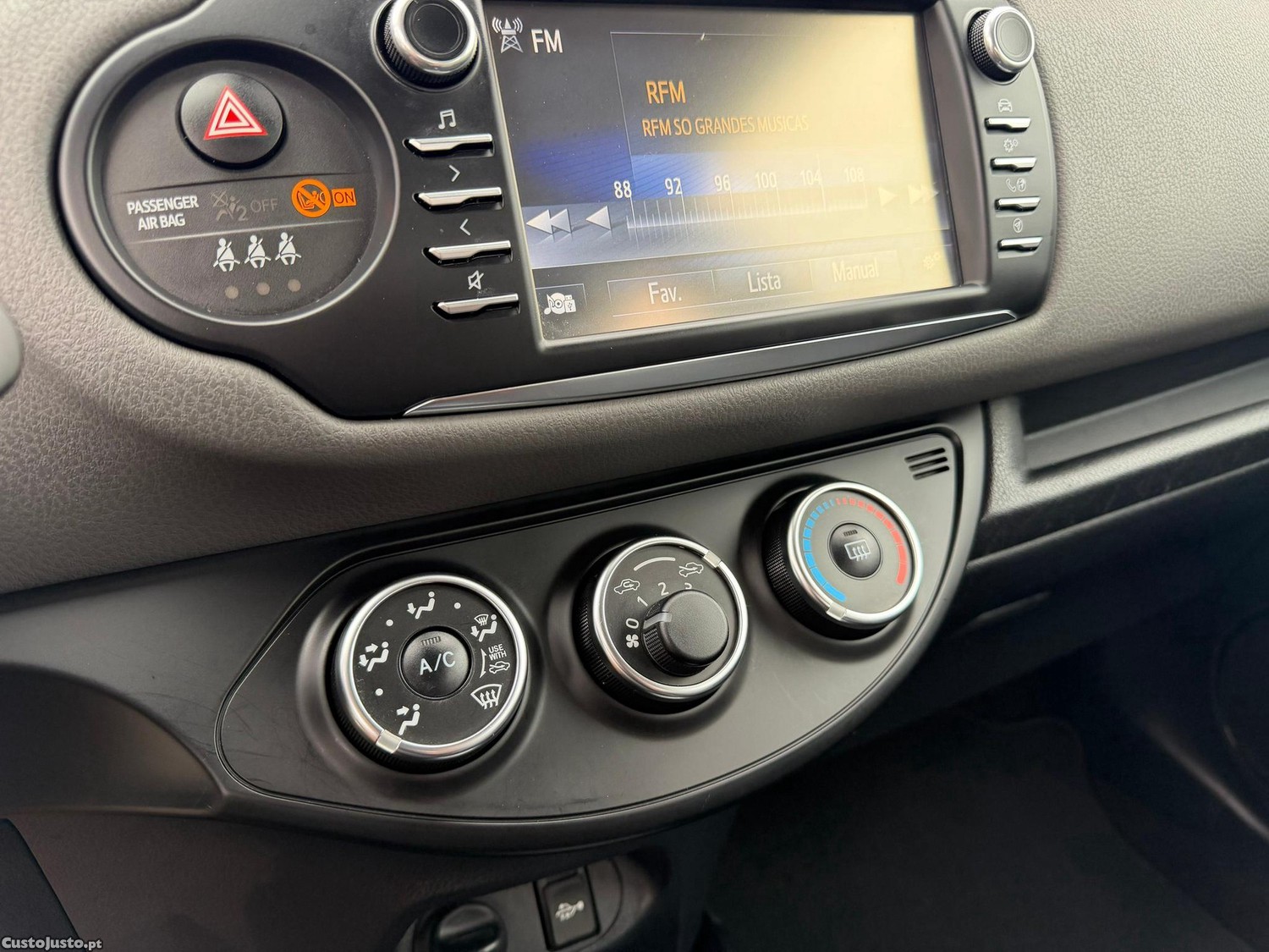 Toyota Yaris 1.0 VVT-i Comfort — fotografia 18
