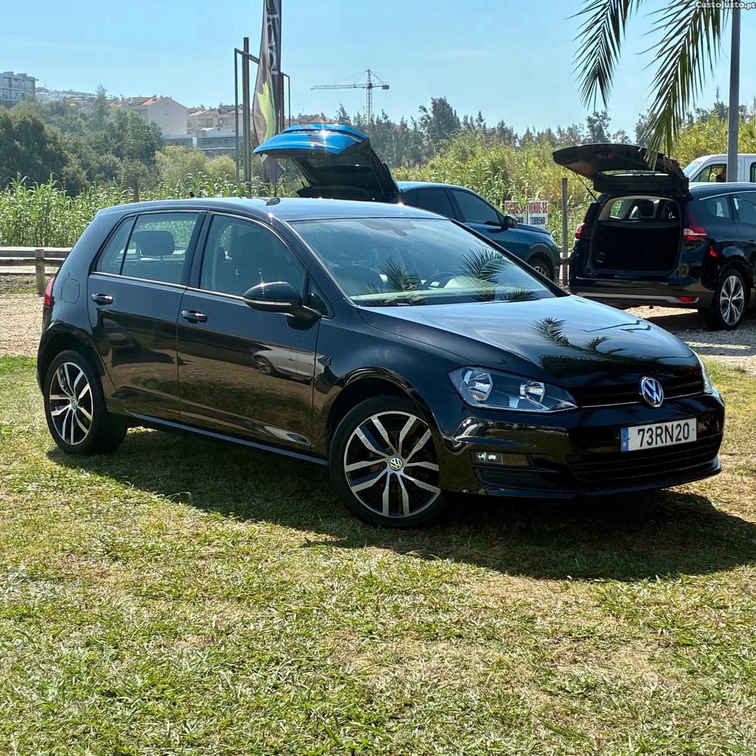 VW Golf 1.6 TDi BlueMotion Highline - 16 foto 3