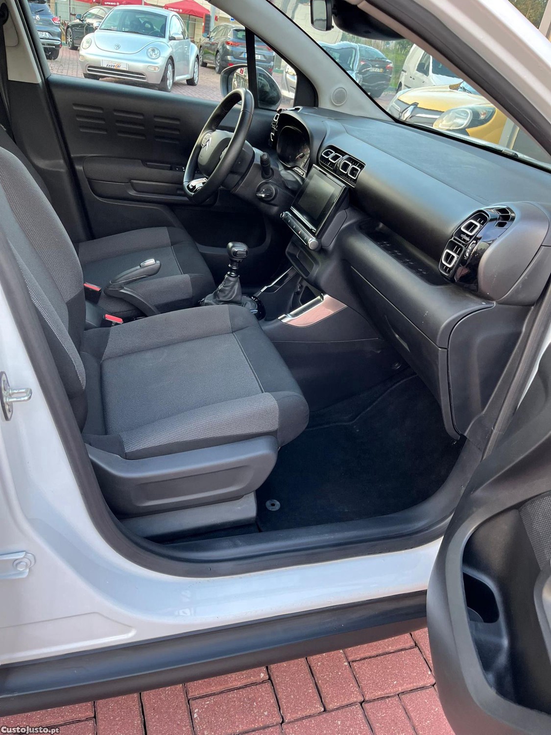 Citroën C3 Aircross 1.5 BlueHDi Shine — fotografia 11