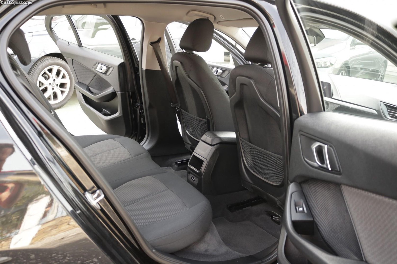 BMW 116 d Corporate Edition Auto — fotografia 37
