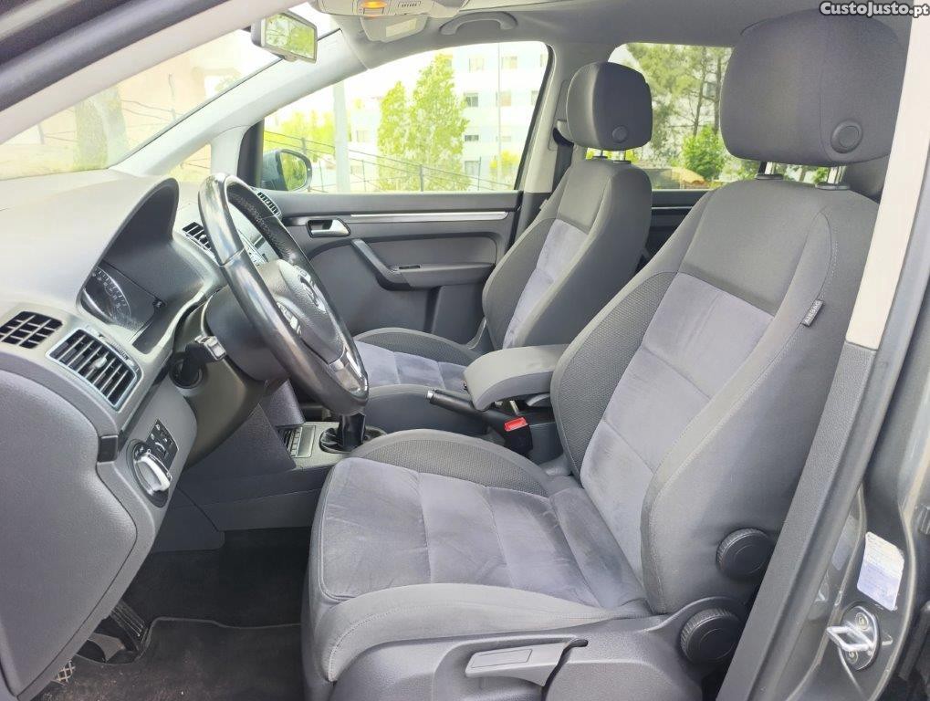 VW Touran 1.6 TDI 7 Lugares Nacional - 14 foto 5