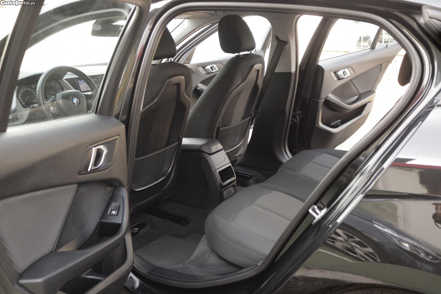 BMW 116 d Corporate Edition Auto — fotografia 35
