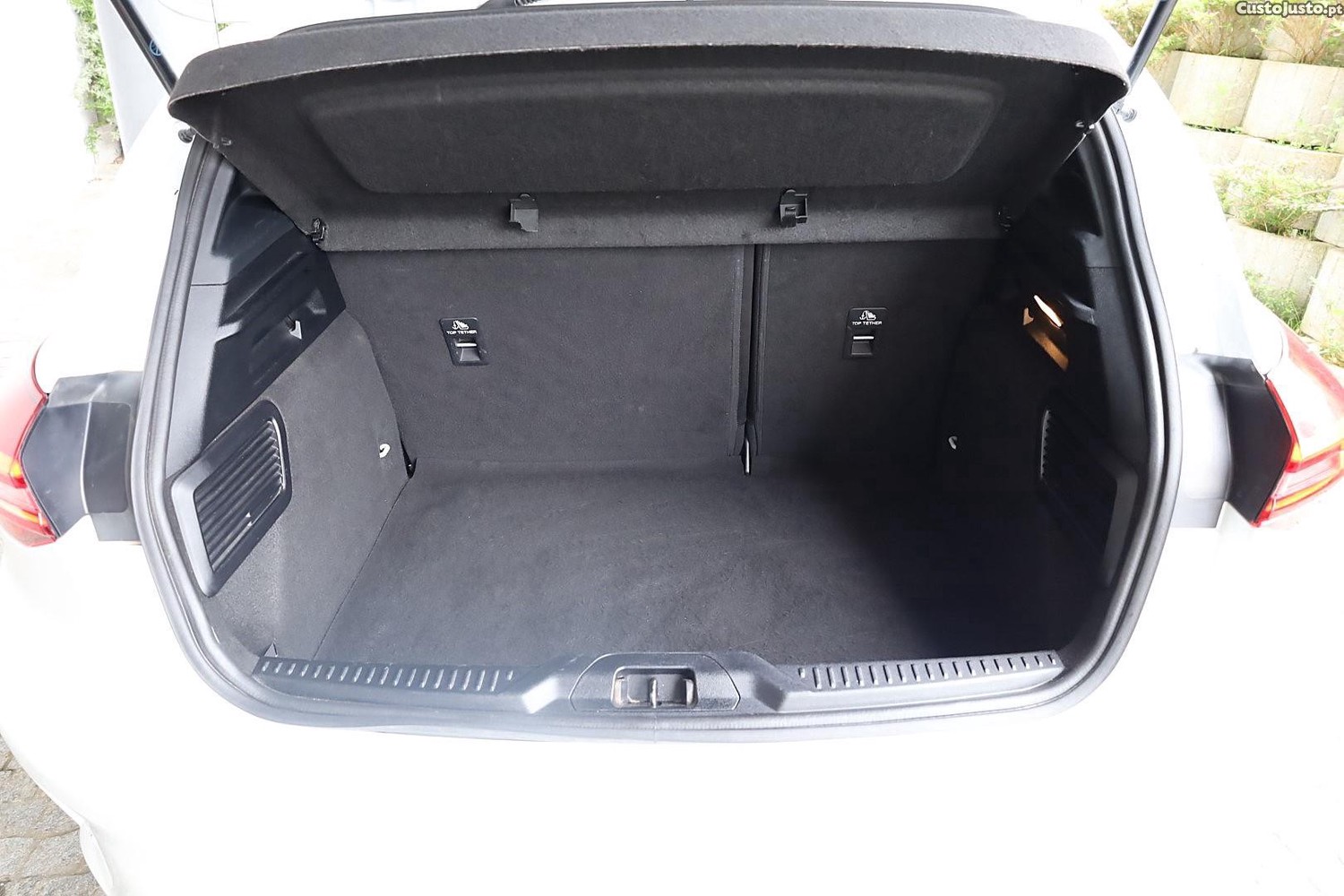 Ford Focus 1.0 EcoBoost MHEV ST-Line Aut. — fotografia 12