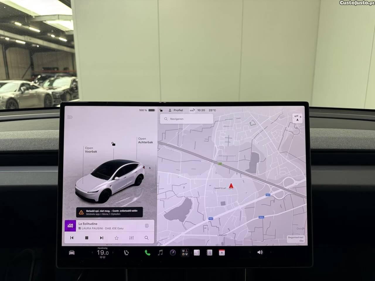 Tesla Model Y Standard Range — fotografia 8